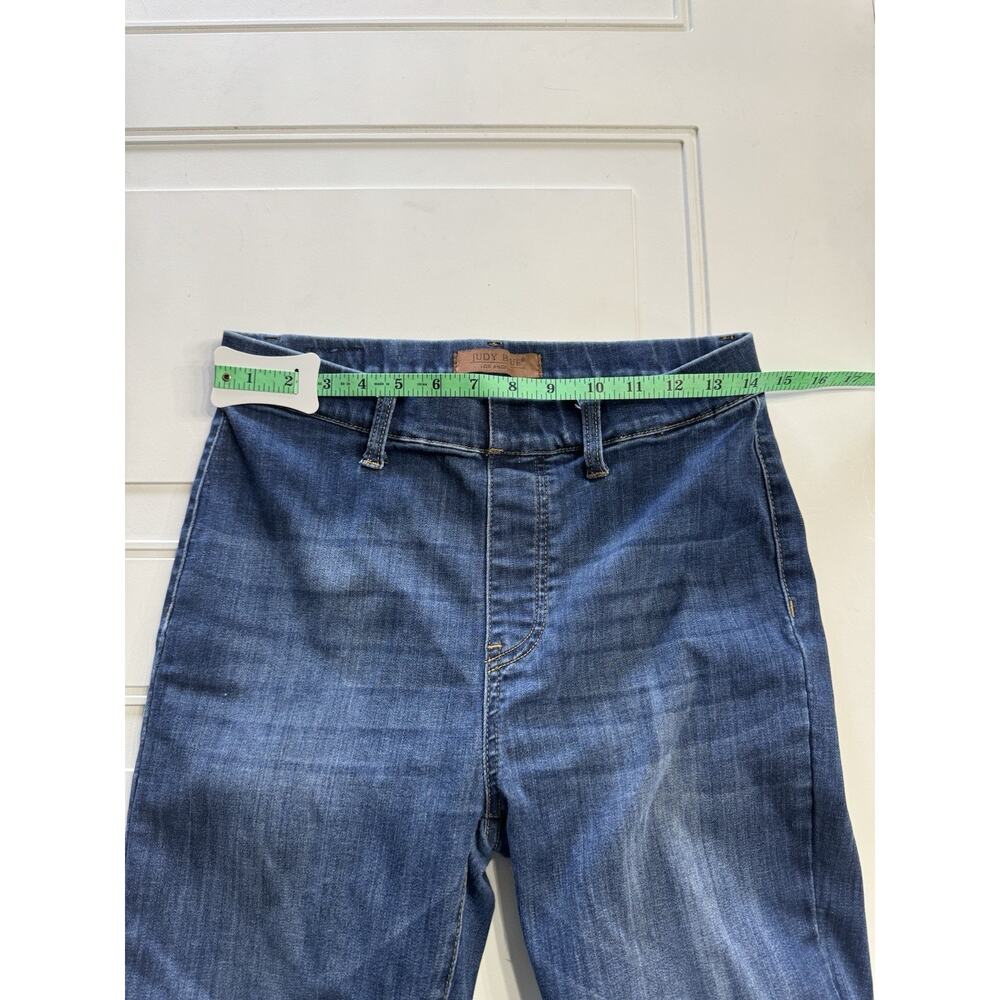 Judy Blue Womens Sz 7/28 Pull On Flare Jeans Denim Medium Wash Raw Hem - Picture 7 of 8